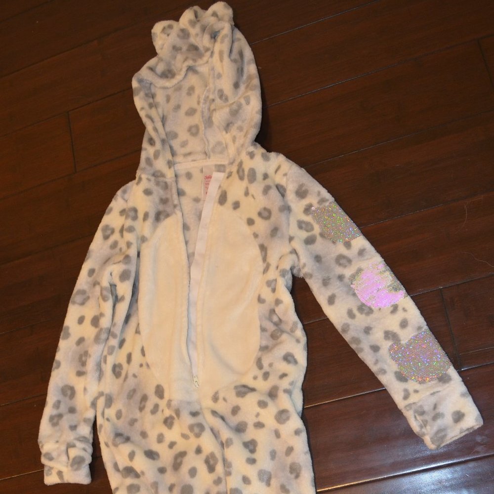 2 Girls Sleep Pajamas Justice Carters size 6-7 sma